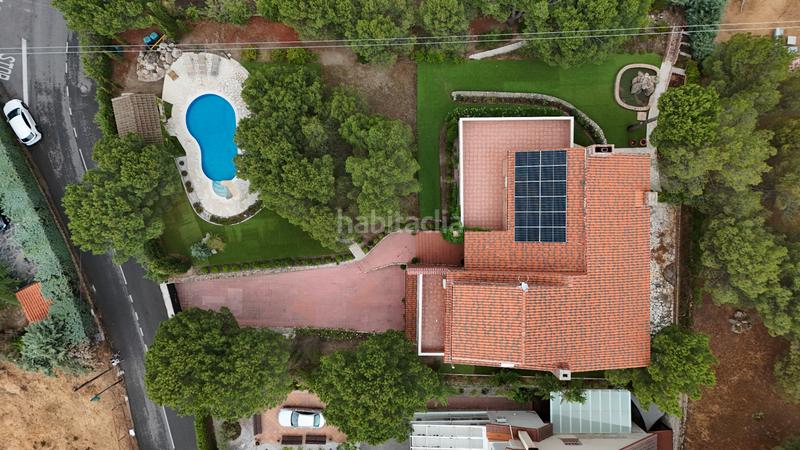 Foto 36735c3d-d5a8-4e42-a73f-cd0c150bee0b. Casa amb xemeneia calefacció aparcament piscina a Torrelodones