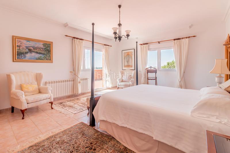 Foto 64785fcf-5e11-4623-9421-499044b48a55. Casa amb xemeneia calefacció aparcament piscina a Torrelodones