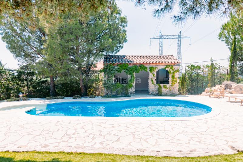 Foto a450fd21-a926-4699-8553-b796231bf105. Casa amb xemeneia calefacció aparcament piscina a Torrelodones
