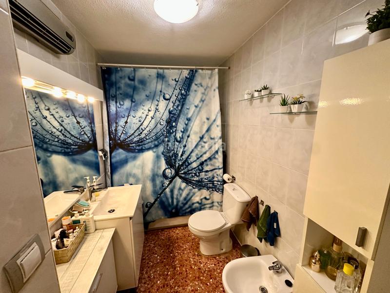 Foto 73b6654a-a395-4cdc-8321-dd69a52ec2e8. Casa chalet adosado en venta en calle espronceda en Alicante