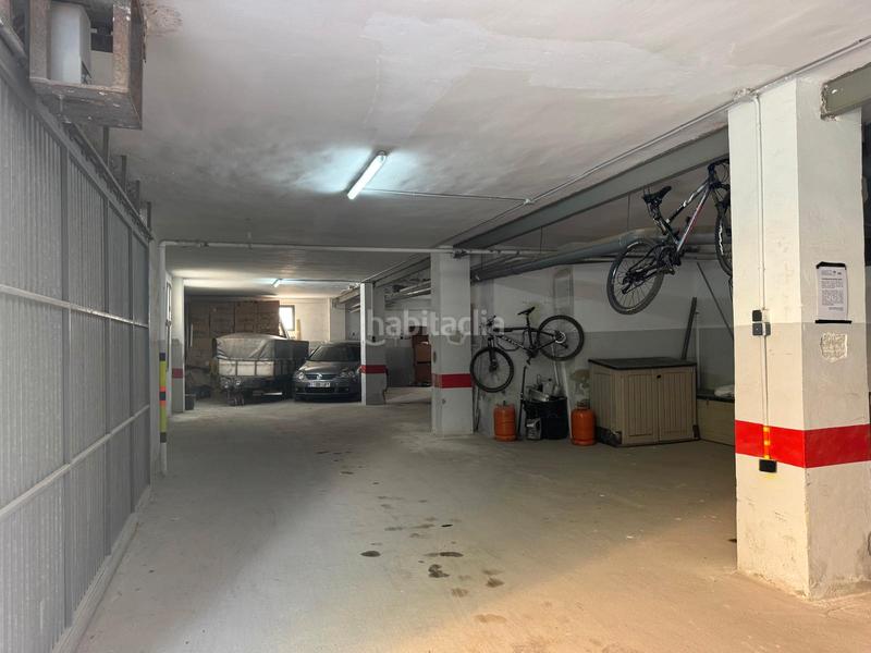 Foto 33fda79c-5742-46b1-a416-89affe3f160a. Parking voiture dans avenida del padre esplá 62 dans Alicante