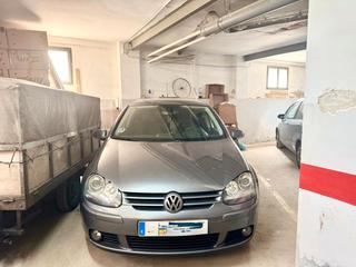 Parking voiture à Avenida del padre esplá 62. Plaza de garaje a la venta en el pla del bon repos