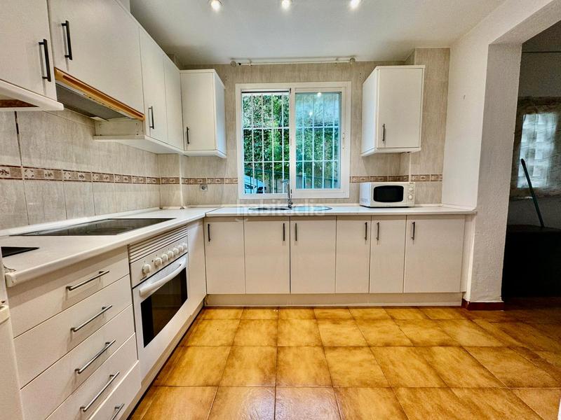 Foto 180eec0b-2d73-4adf-a548-b4f42628aceb. Apartamento en Calahonda Mijas