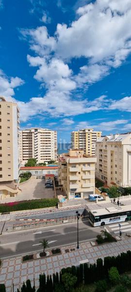 Foto e9cd7fc8-e2ec-4a43-b9b5-dbe18e85a99a. Piccolo appartamento con parcheggio piscina in Playa de los Boliches Fuengirola