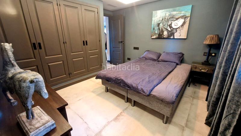 Foto 0d87cc3b-1ff6-4eb3-ad0c-cd610e764a4e. Apartament amb aparcament piscina a Las Brisas Marbella