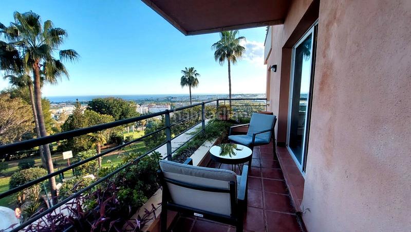 Foto 3991b3ea-2a49-409d-af9c-c2439fd04a91. Apartament amb aparcament piscina a Las Brisas Marbella