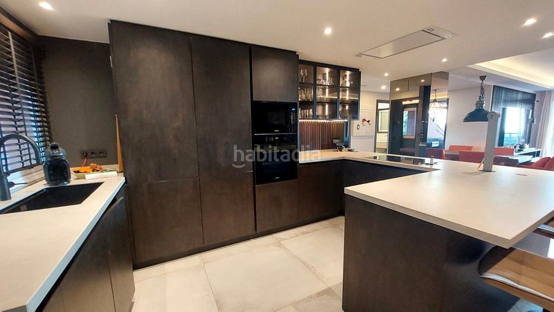 Foto ed1c0b9f-194e-4423-86aa-40facf44810a. Appartement avec parking piscine dans Las Brisas Marbella