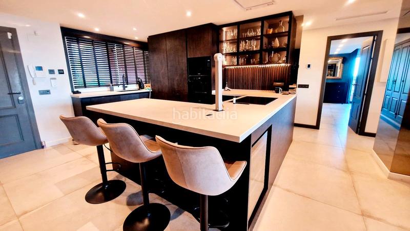 Foto 5d02d01e-2097-4ad4-b508-bf54a8598ad7. Appartement mit parking pool in Las Brisas Marbella