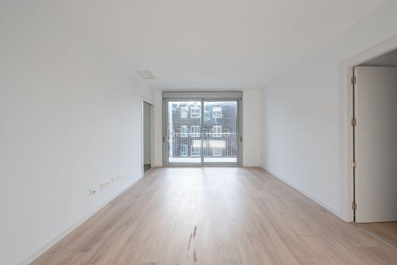 Foto 3ec3c287-a940-4a21-ae16-3d7cd523adae. Pis 84m<sup>2</sup> amb calefacció aparcament piscina a Vilamarina Viladecans