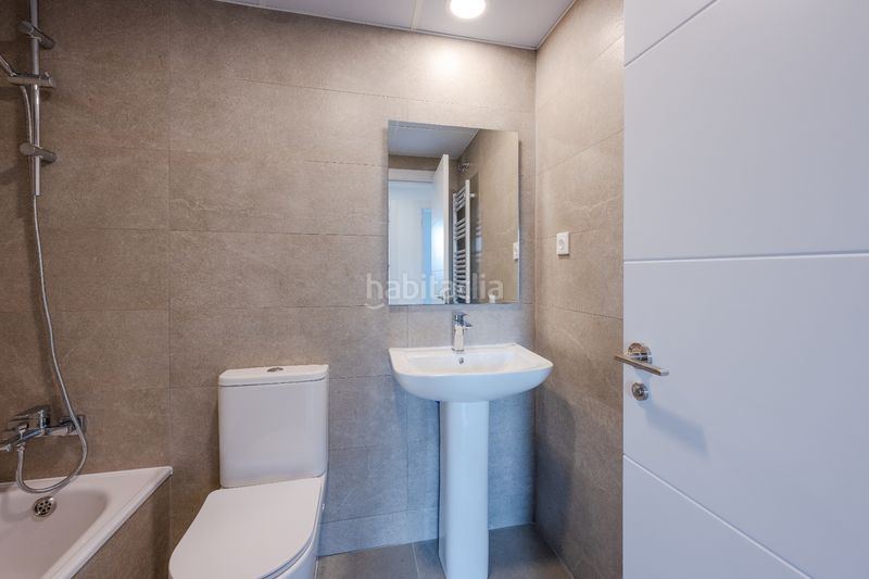 Foto c205f57e-0560-4bf3-8abc-b712cc9786f3. Pis 84m<sup>2</sup> amb calefacció aparcament piscina a Vilamarina Viladecans