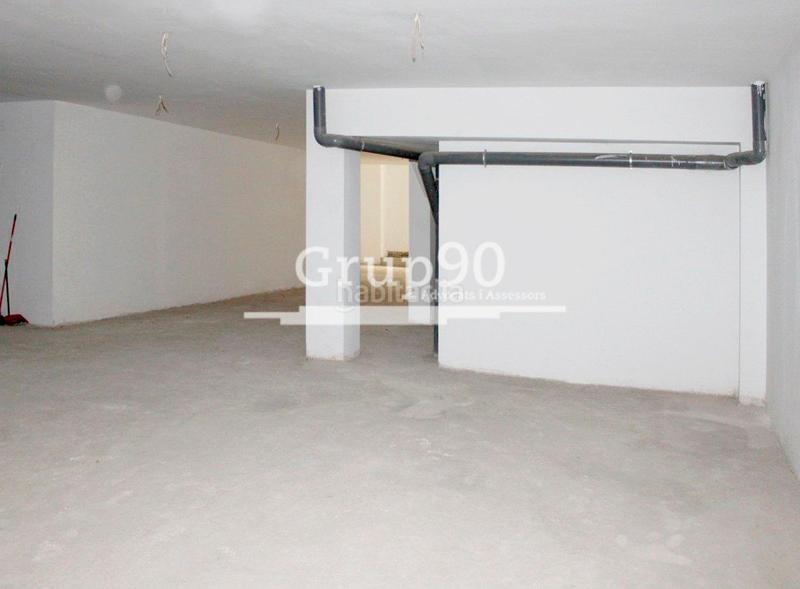 Foto c2d77645-5e2d-4a49-aaa0-5ef11f100ec8. Local comercial a Príncep de Viana-Clot-Xalets Humbert Torres Lleida