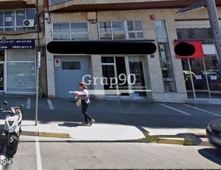 Aparcament cotxe a Joc de la Bola - Camps d'Esports. Se vende plaza de parquing en rovira roure
