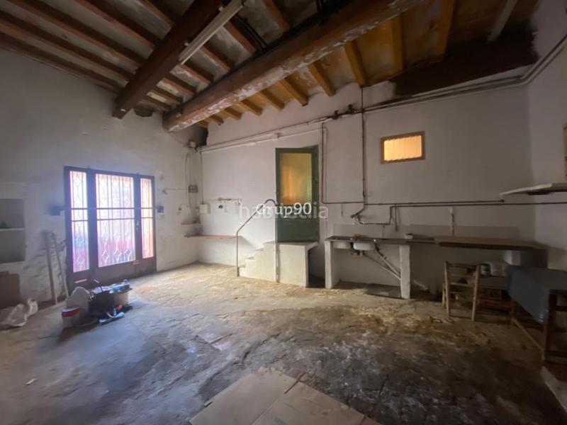 Foto d0004d80-9268-416a-8cd7-dfba16121b83. Casa con riscaldamento parcheggio in Godall