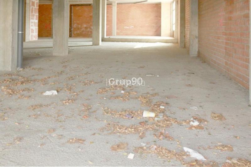 Foto 3e223a00-8265-442d-bb71-f62385c977dd. Alquiler local comercial local en alquiler en el centro de Cappont en Lleida