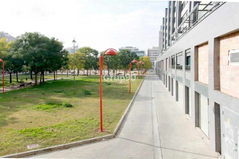 Foto d07838f9-6e39-43d4-bd85-76508fdce83b. Alquiler local comercial local en alquiler en el centro de Cappont en Lleida