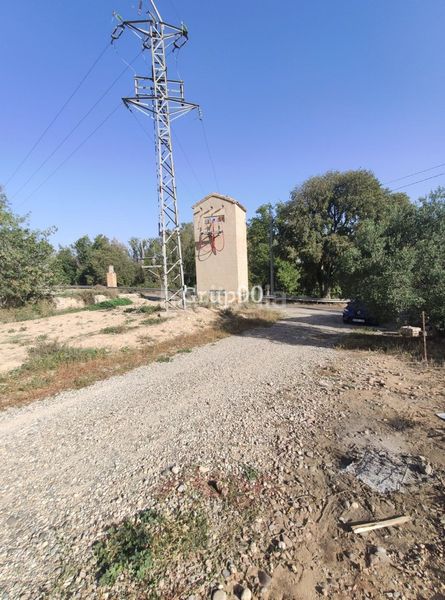 Foto c609e1b9-c78f-4679-863d-5972f5070d96. Local comercial a Llívia Lleida