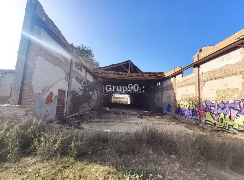 Foto d85b351e-5201-4a0f-ae72-a14a69858edd. Local comercial a Llívia Lleida