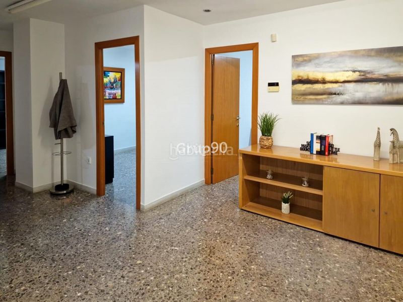 Foto 36ea845d-39e0-48bb-a87a-87a91cdfe19f. Oficina oportunidad de inversión! oficina en venta con rentabilidad en la zona alta en Lleida