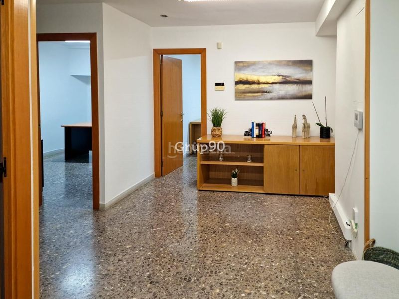 Foto fd41095f-c1fa-409b-8cce-e6cd2a3576d3. Oficina oportunidad de inversión! oficina en venta con rentabilidad en la zona alta en Lleida