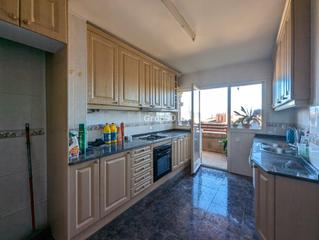Pis a Almenar. Excelente piso de 4 habitaciones en almenar con plaza de parquin