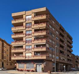 Pis a Almenar. Excelente piso de 4 habitaciones en almenar con plaza de parquin