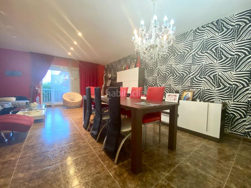 Foto 507a9270-2ec9-4635-8276-c187bfac2634. Casa amb calefacció aparcament a Santa Bàrbara