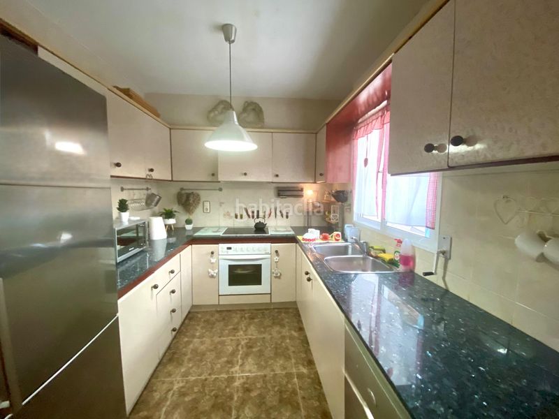 Foto 9fd883ee-1d58-459f-9ab1-65044449b98d. Casa amb calefacció aparcament a Santa Bàrbara