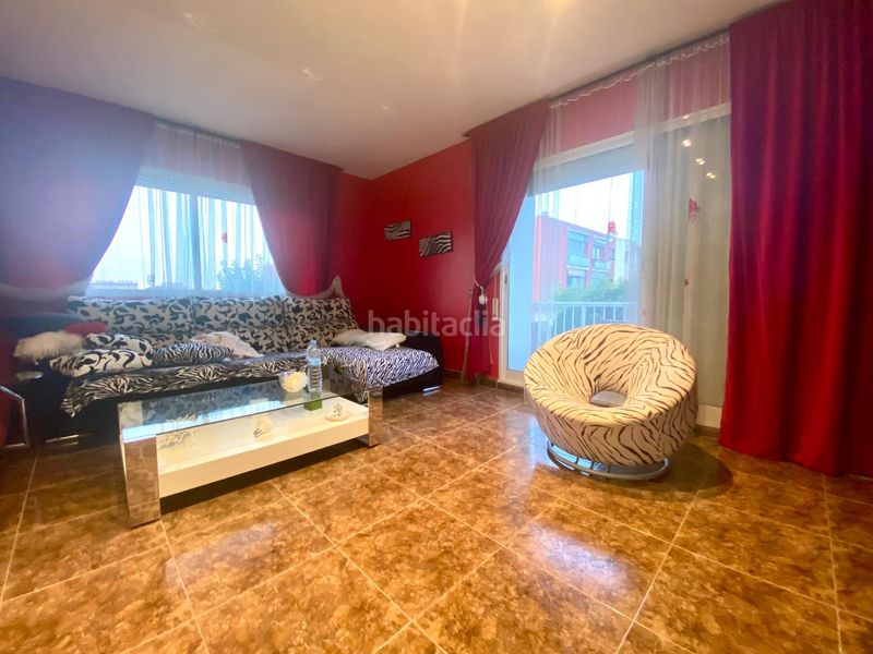 Foto f047fdbd-9ade-4d42-90f2-6b0bf503d6fe. Casa amb calefacció aparcament a Santa Bàrbara