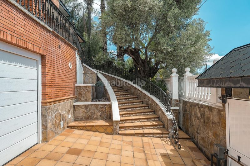 Foto 5a10d8f5-a5ec-4e90-bcdf-0729c25a25e0. Casa amb calefacció aparcament piscina a Pallejà