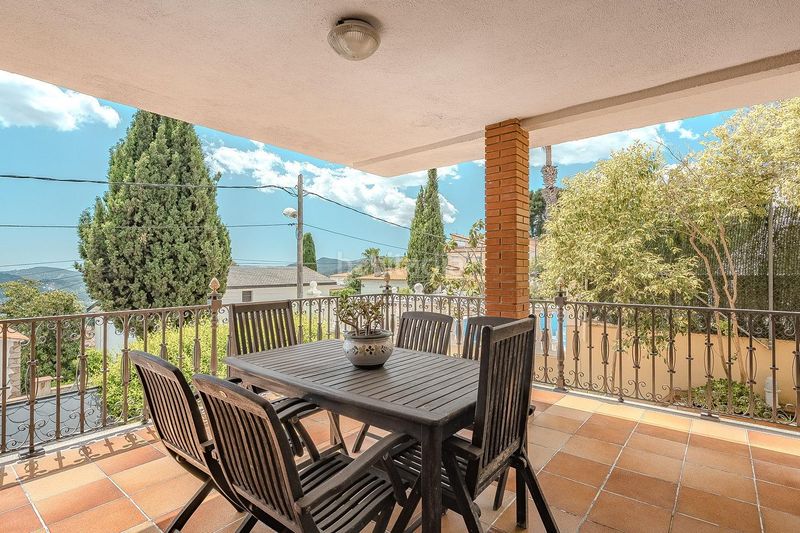 Foto df633730-5035-458c-9363-a45d3c0d2cb7. Casa amb calefacció aparcament piscina a Pallejà