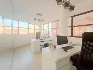 Oficina  Calle general brito. Tu nueva oficina en la zona de negocios de lleida te está espera