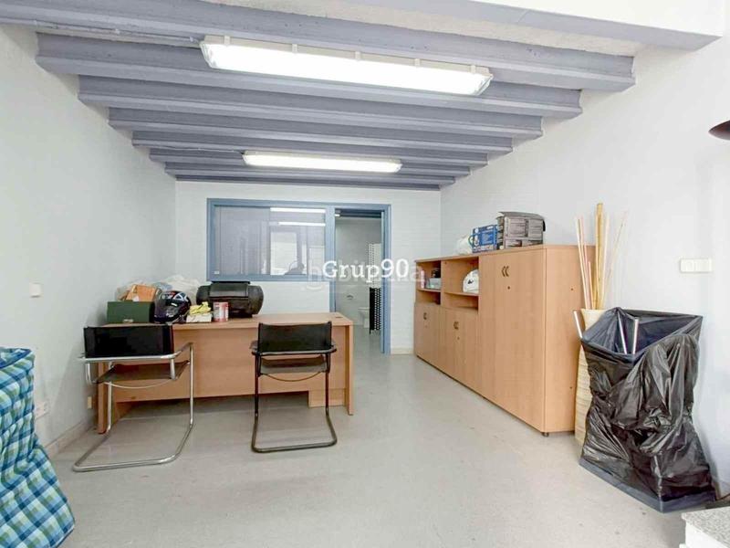 Foto 4ad342b8-1b84-498a-8dff-b52158e7022b. Locale commerciale in Instituts-Universitat Lleida