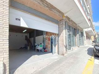 Local commercial  Calle isaac albeniz. Local comercial a pie de calle de 240m2 en zona instituts