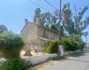 Masia a Deltebre. Casa pairal en deltebre