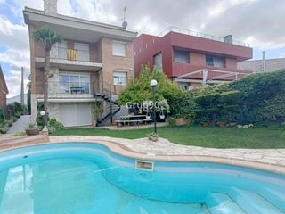 Casa a La Bordeta. Impresionante casa unifamiliar en venta en el parc de laigua! in