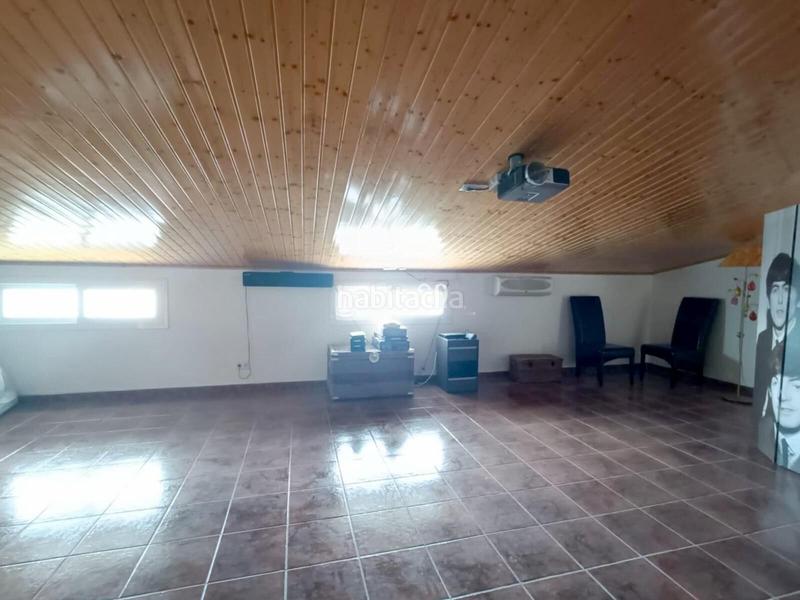 Foto 71f8249e-be29-4ef3-82e2-546a84a649dd. Casa con riscaldamento parcheggio piscina in La Bordeta Lleida
