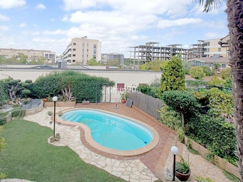 Foto fa2fae07-47bf-4dc9-8132-547e94e6cbbd. Casa con riscaldamento parcheggio piscina in La Bordeta Lleida