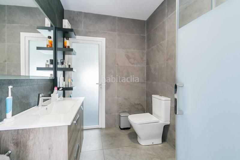 Foto 02b179a7-c02f-4239-9648-162ec2c7c284. Casa amb calefacció a Montflorit Cerdanyola del Vallès