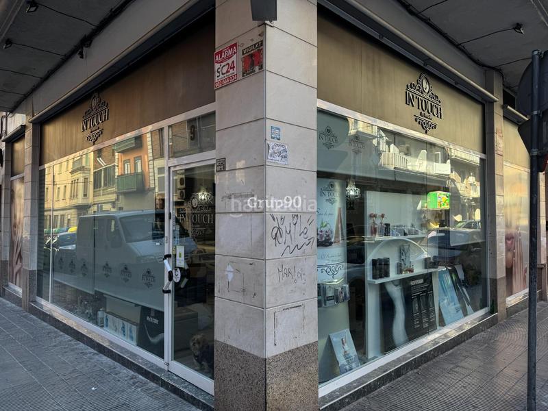 Foto a2349725-5d21-4dcb-87bd-fa3753757395. Alquiler local comercial oportunidad de traspaso de centro de estética ! en Lleida