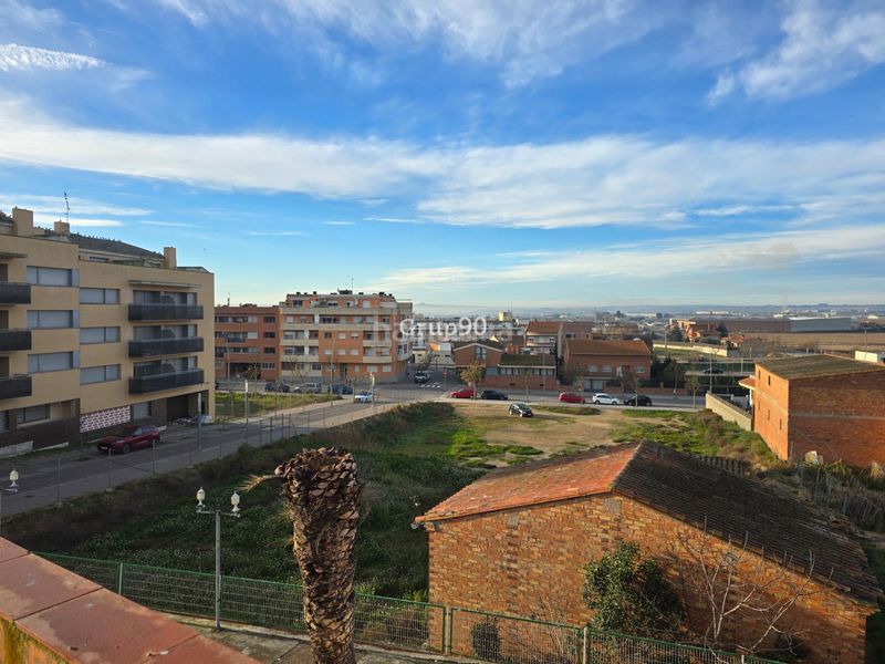 Foto ebd6cee9-9b36-4c9a-b05f-f138ab0f7dfa. Edifici a carrer carrer de la bonavista 15 a Alcarràs