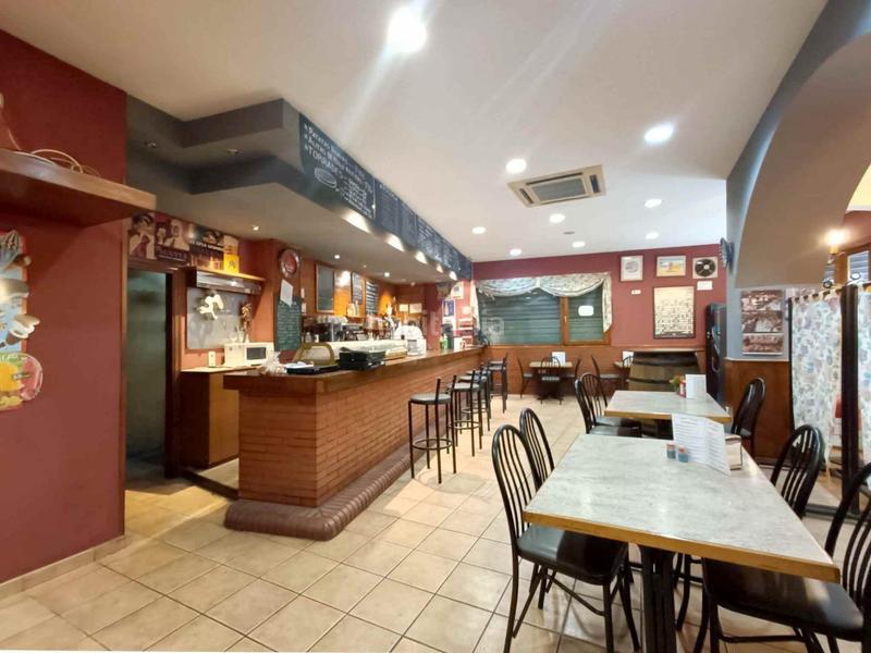 Foto b8d1effb-3e30-4681-b12a-b81367aea31a. Locale commerciale in La Bordeta Lleida