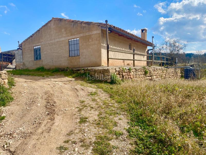 Foto f0963c91-91bf-4a64-8a13-47431873c283. Casa a Caseres