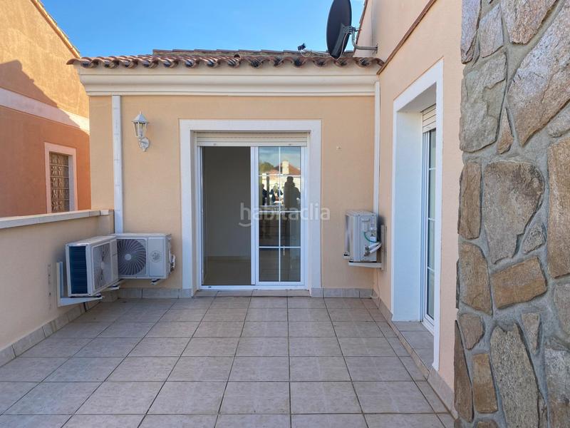 Foto 02ceb8fe-efa7-466e-bbb0-32b2fe5a6c7a. Casa pareada fantástico pareado en miamiplatja en Miami Platja