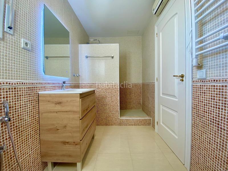 Foto 4c52d0c7-8659-494e-8bec-d414c2e8cf2c. Casa pareada fantástico pareado en miamiplatja en Miami Platja