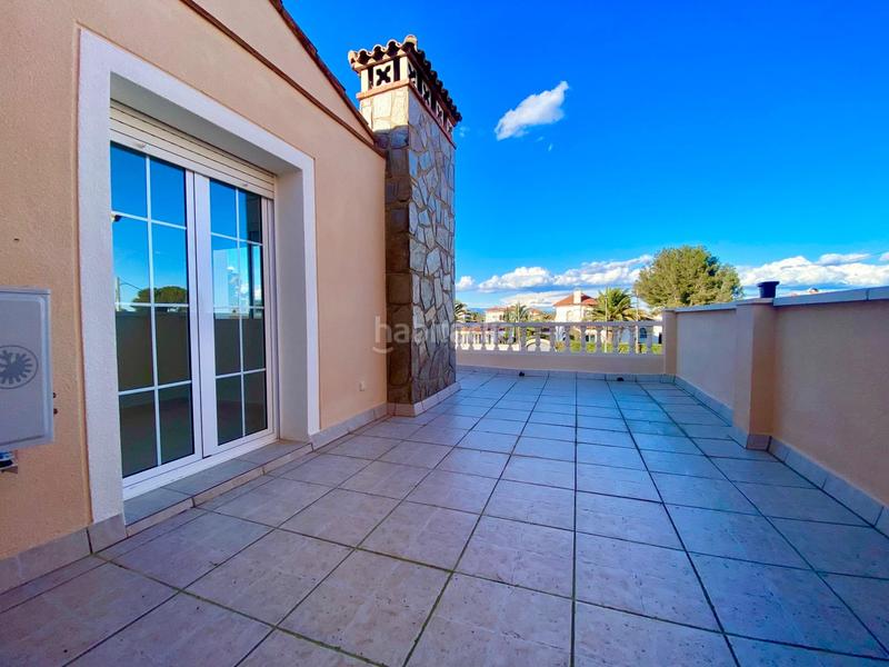 Foto 5a198e17-93a3-4cc3-9004-0021d5f7c270. Casa pareada fantástico pareado en miamiplatja en Miami Platja