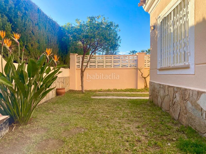 Foto 5f5a7de5-cbca-41c0-bfcc-ef81ec1bbd71. Casa pareada fantástico pareado en miamiplatja en Miami Platja