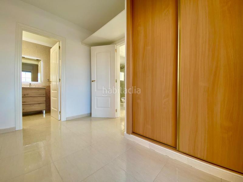 Foto 90cbbdbf-3baf-4cf0-834c-860ee3992782. Casa pareada fantástico pareado en miamiplatja en Miami Platja