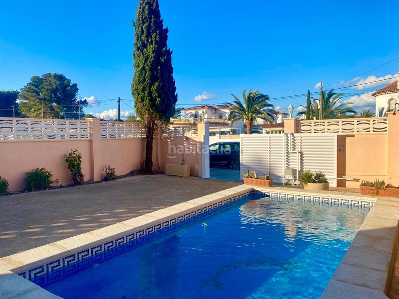 Foto 9408c108-d6df-4d4e-88fc-4e0d755aafba. Casa pareada fantástico pareado en miamiplatja en Miami Platja