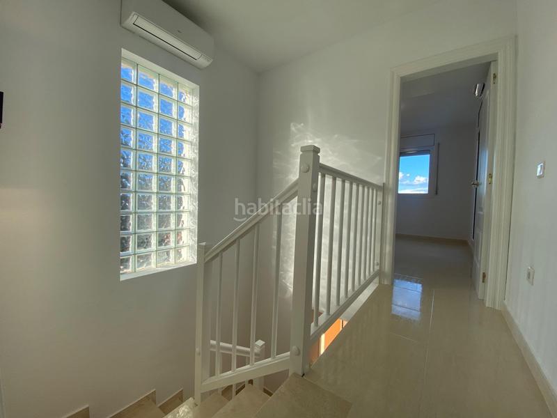 Foto e3bf8cc3-91d4-4218-a7be-98cfa2d0a4c3. Casa pareada fantástico pareado en miamiplatja en Miami Platja