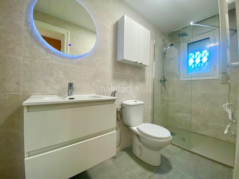 Foto fb3ce9c3-c488-4970-b26a-fb4ac67198f0. Casa pareada fantástico pareado en miamiplatja en Miami Platja